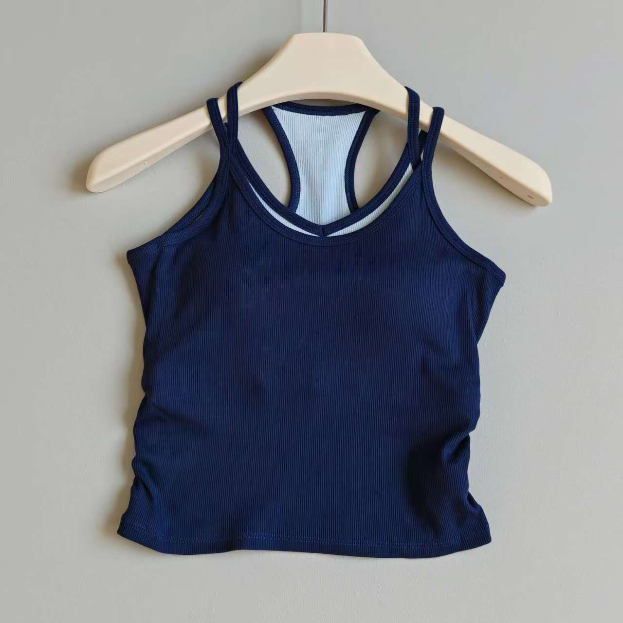 Yogavest met contrasterende kl - Yoga Fitness Matte recensie en prijs