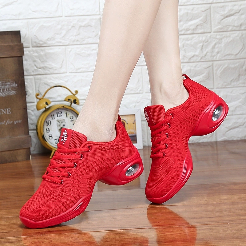 Ademende danssneakers voor dam - Zumba & Yoga Fitness By Anushree Pune Reviews recensie en prijs